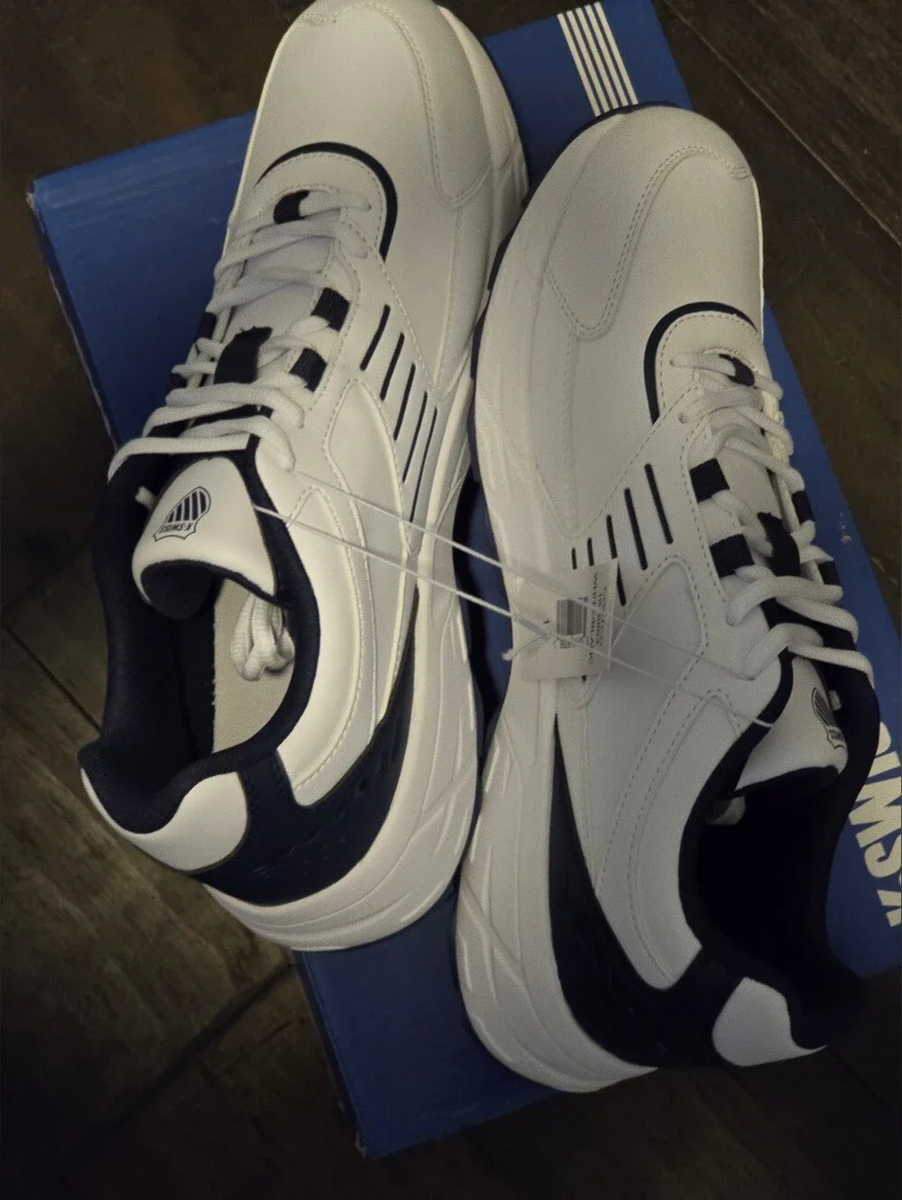 K-Swiss Men's Classic Casual Sneakers White/Black Size 11 NWT